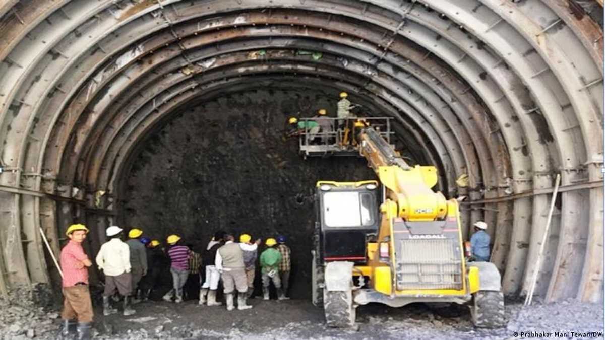 पूर्वोत्तर भारत में रेल परियोजनाओं में क्यों दिख रही है तेजी